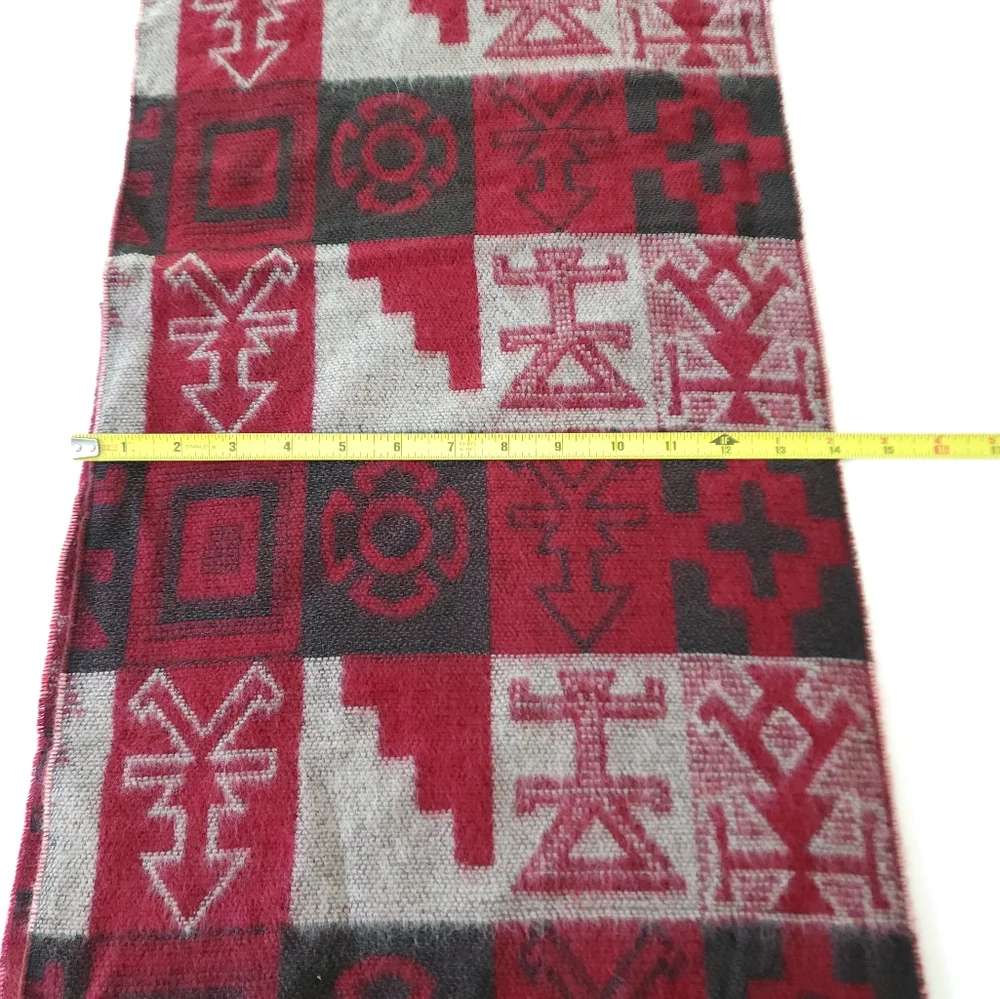 Geoffrey Beene scarf italy made